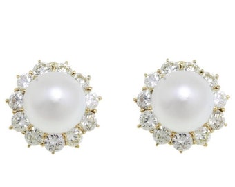7.42 ct Diamonds, 6.50 g Big australian Pearls Earrings