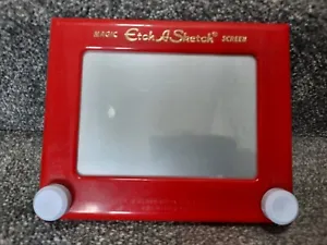 ETCH A SKETCH IN RED HAVE LOTS OF FUN IDEAL CHRISTMAS GIFT PICK UP OR POST