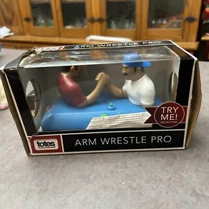 Totes Arm Wrestle Pro Game Figures - Untested But In Box