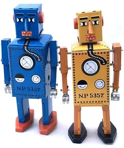 2x ROBOTS  LILLIPUT CLASSIC WIND-UP  TIN TOY BLUE & YELLOW COLLECTIBLES